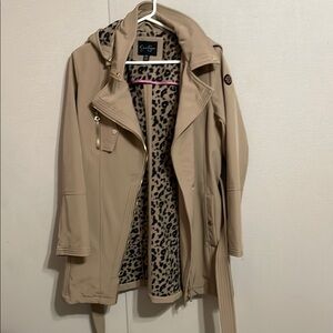 Beige Women's Jacket with Leopard Lining